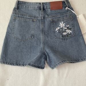 Women High Waist Stretch Embroidered Shorts Ladies Denim Jeans 28” - NWT